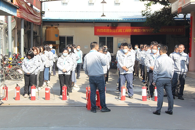 東晟密封總監(jiān)普及消防知識(shí)